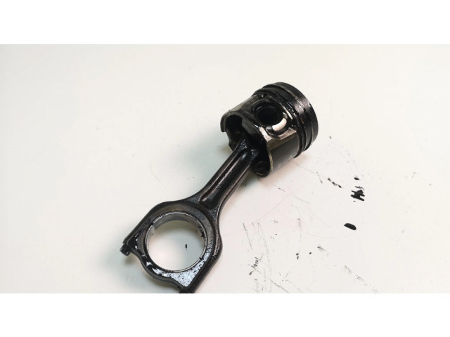 Píst Ford Focus pro naftový motor 1.6