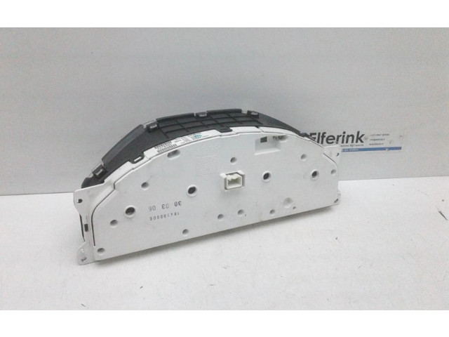 Спидометр (приборный щиток) 30746102, 30746102 Volvo XC70