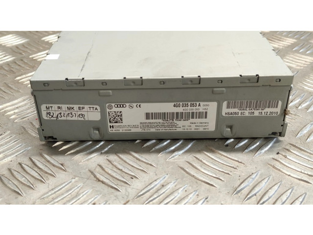 Радио/ проигрыватель CD/DVD / навигация