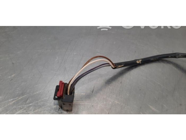 Zpětné zrcátko  Volkswagen Caddy 2010  2K1857508K  