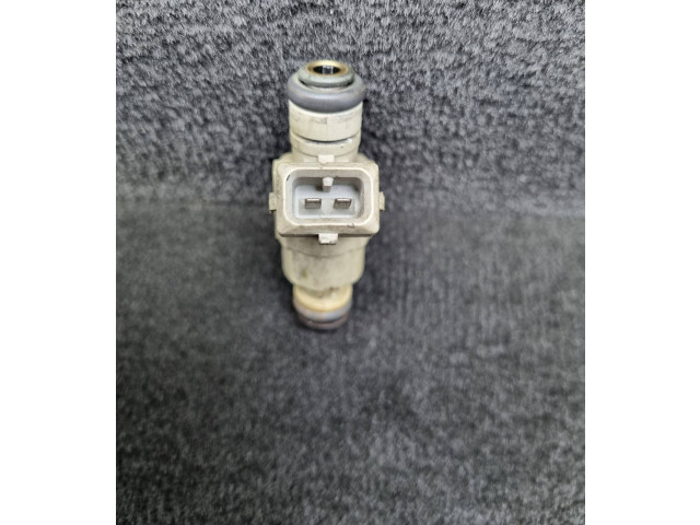 Vstřikovač 077133551Q, 0280155988 Audi A8 S8 D2 4D