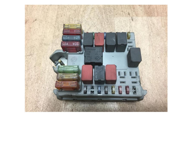   Pojistková skříňka    Fiat Punto (188) 2000