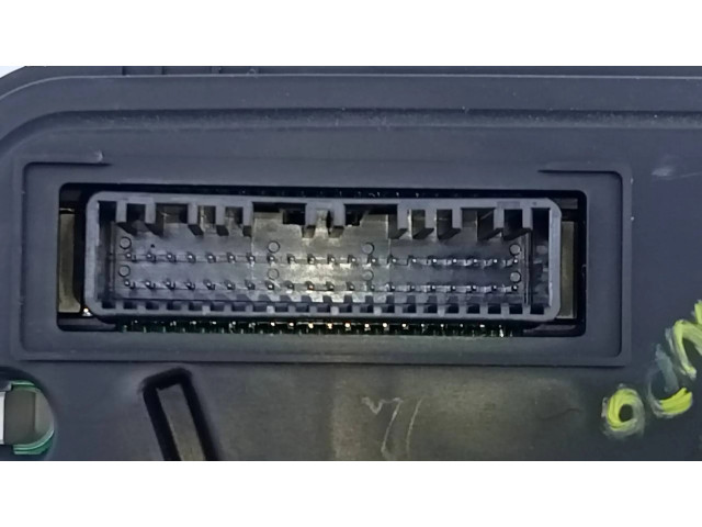 Панель приборов 8021037261, E3-A3-18-2 SsangYong Korando