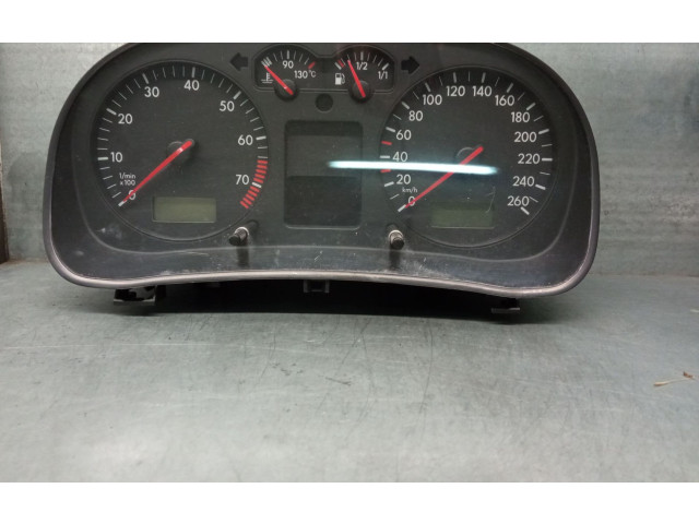 Панель приборов 1J0920821A, 1J0920821A   Volkswagen Bora       