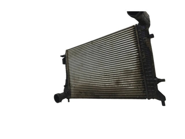 Интеркулер 1K0145803AL Skoda Octavia Mk2 (1Z)