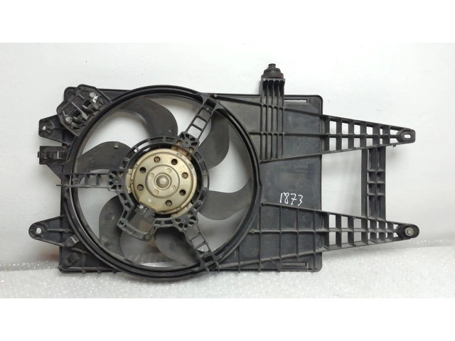 Вентилятор радиатора 823700600 Fiat Idea