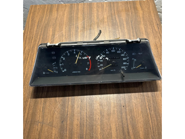 Přístrojová deska Nissan Sunny 1986 NW6300