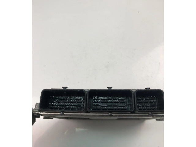 Řídící jednotka 237103368R, 237102706R Renault Captur 2014