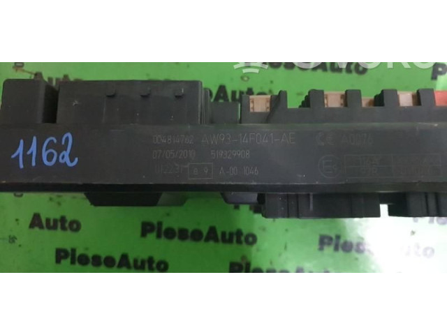 Блок предохранителей AW9314F041AE, AW9314F041AE. Jaguar XJ X351