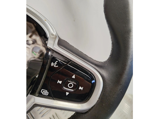 Volant Volvo XC60 2023 32241905