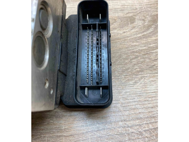 Блок АБС 30681619, P30681619   Volvo  V70  2000 - 2004 года