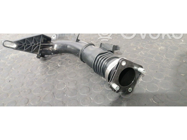 Интеркулер     Mazda 3 II 