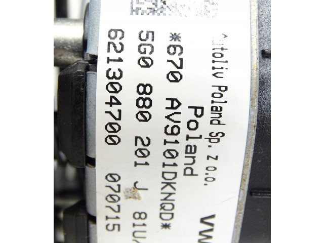 Подушка безопасности водителя 5G0880201J, 5G0880201J Volkswagen Golf VII