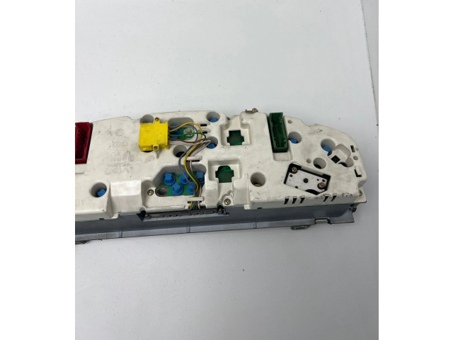 Přístrojová deska Audi A6 S6 C4 4A 1995 B88J