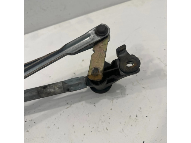 Volant Nissan Almera N16 2005 53630142