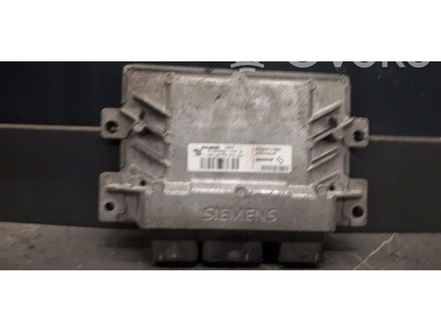 Блок управления двигателем Блок управления 8200417597 Renault Twingo II