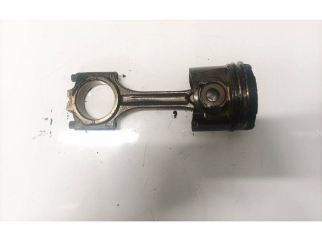 Поршень с шатуном Volvo S60