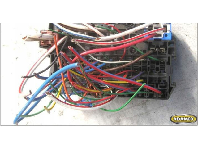 Блок предохранителей Nissan Vanette