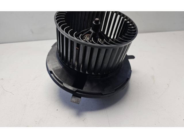 Вентилятор печки    998801R, 23120142C   Volkswagen Caddy