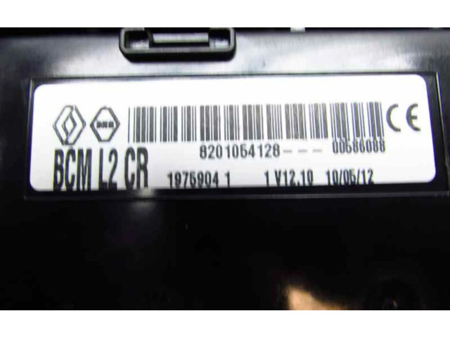 Блок комфорта 8201054128   Renault Clio III   