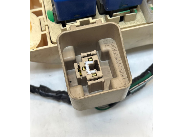 Блок управления    Lexus LS 400