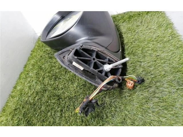 Zpětné zrcátko Peugeot 5008 2011