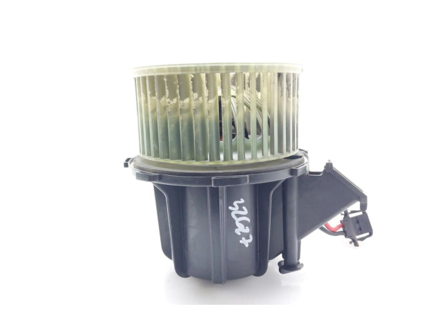 Вентилятор печки    8K1820021   Audi A5 8T 8F