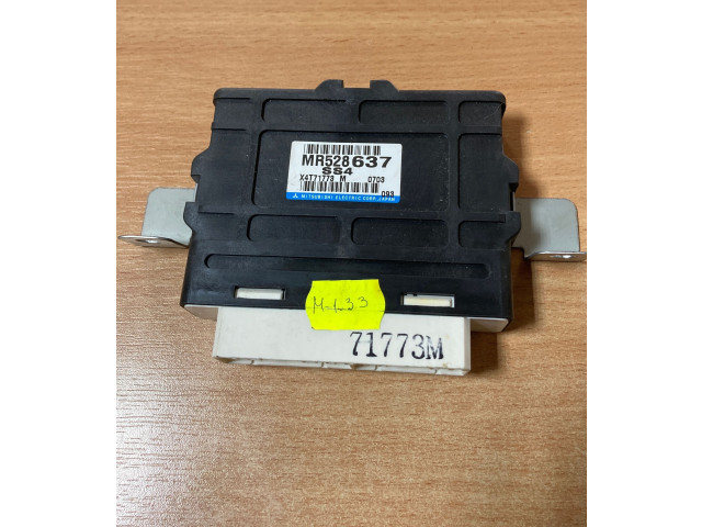 Блок управления коробкой передач MR528637, X4T71773M Mitsubishi Pajero
