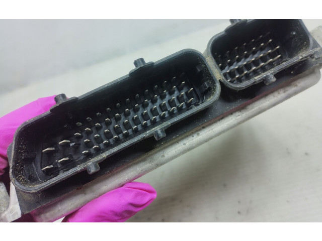 Блок управления двигателя 030906032R, 0261207203   Volkswagen Lupo