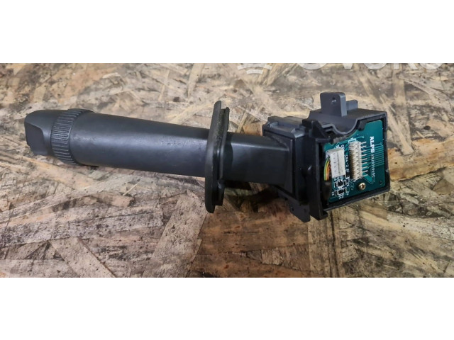 Ручка стеклоочистителей    Volvo V70