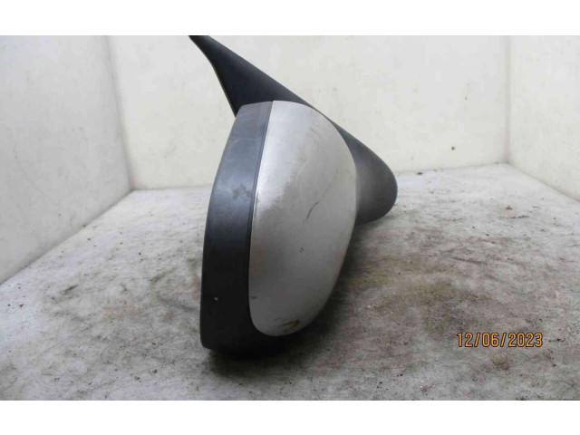 Зеркало (управляемое электричеством)