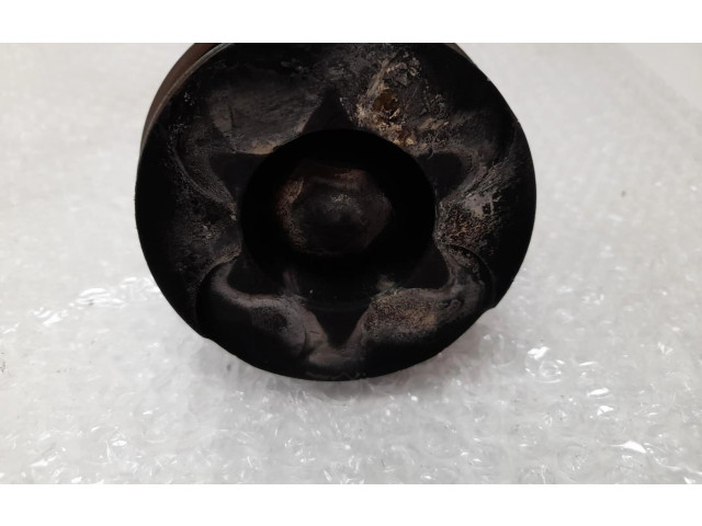 Píst Mercedes-Benz C W203