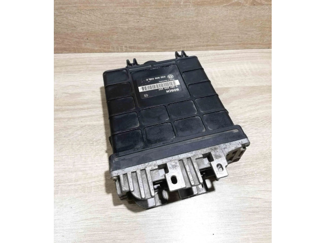 Блок управления двигателем Блок управления 0261200257, 030906026C Volkswagen Golf III