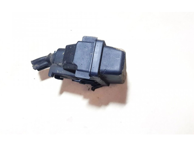 Блок предохранителей     Opel Meriva B    