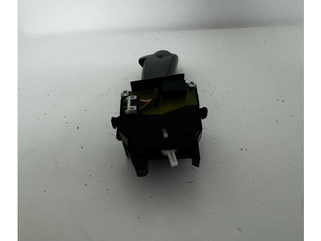 Ручка стеклоочистителей 17D770   Volvo C30