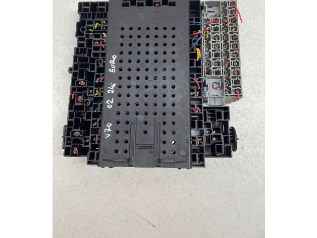 Блок предохранителей 08679899, 08696098 Volvo V70