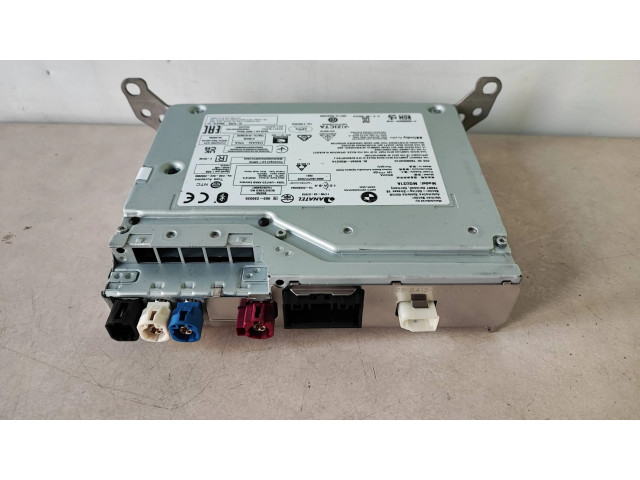 Радио/ проигрыватель CD/DVD / навигация