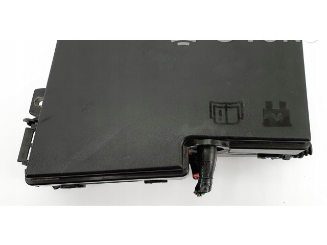 Pojistková skříňka 3M5T14A142AB Ford Focus 2007