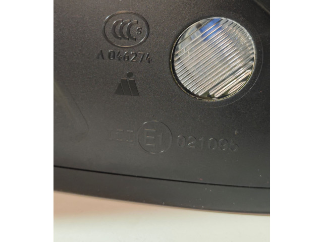 Zpětné zrcátko Volkswagen Touareg II 2014 E1021095, A046274