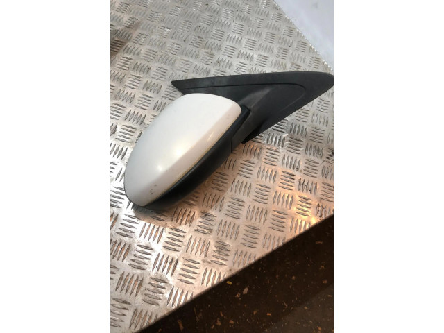 Зеркало электрическое Mazda 3 II 2009 - 2013 года