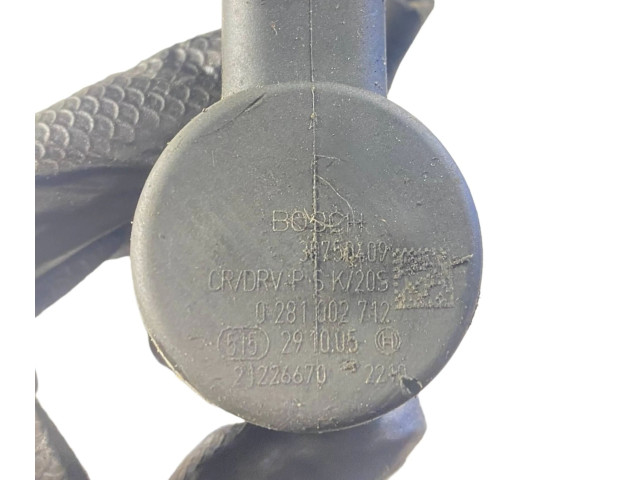 Топливная рампа 30757146, 0445215023   Volvo XC90  