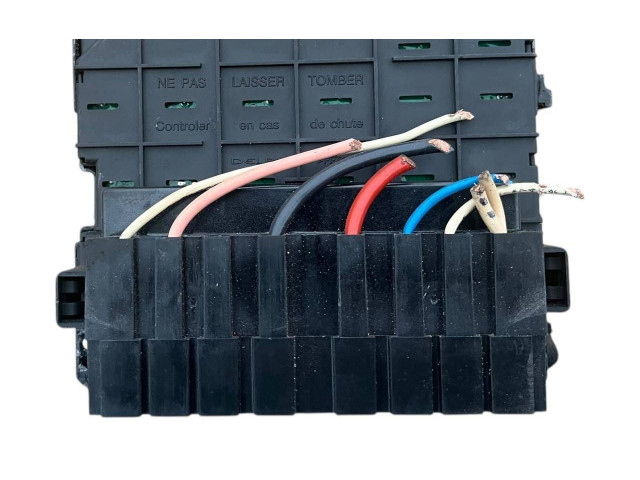 Pojistková skříňka 9657608880, 68369713 Peugeot 307 2002