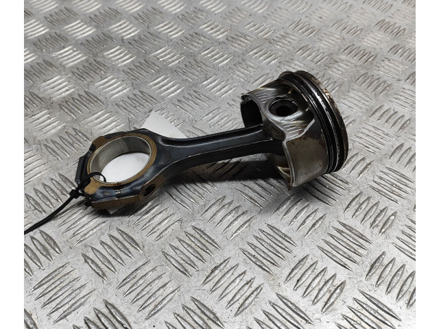 Píst A2780301117, A2780300520 Mercedes-Benz CLS C218 X218 M 278.922