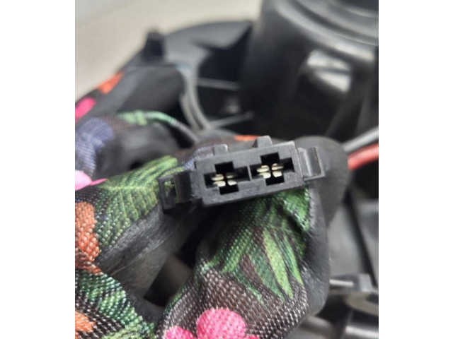 Вентилятор печки       Audi A6 S6 C6 4F