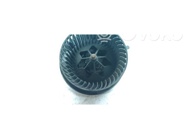 Вентилятор печки 1K1819015C Volkswagen Caddy