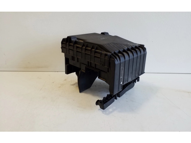 Блок предохранителей 1K0937125D, 1K0907361C Volkswagen Golf Plus