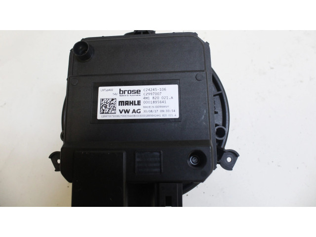 Вентилятор печки    4M1820021A   Audi A5