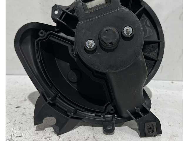 Вентилятор печки       Fiat Grande Punto