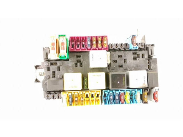 Pojistková skříňka 2469067100, 2469060093 Mercedes-Benz B W246 W242 2012