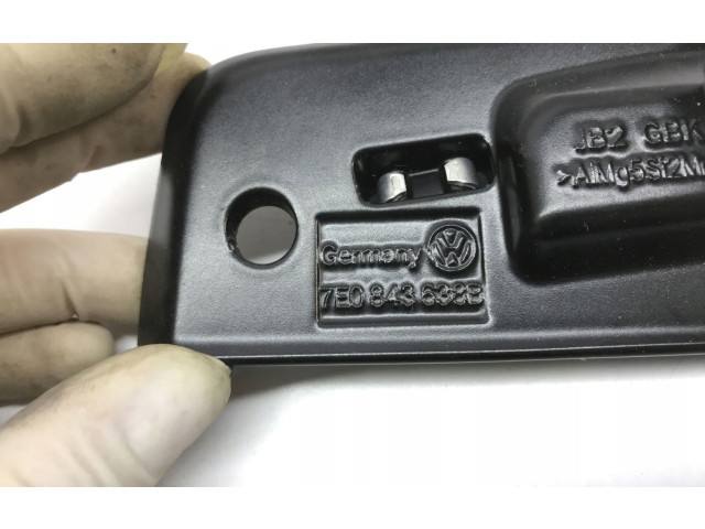 Zámek zadních dveří Volkswagen Transporter - Caravelle T6 2016